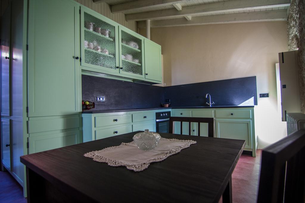 Casas Dos Avos Guest House Vale de Cambra Room photo